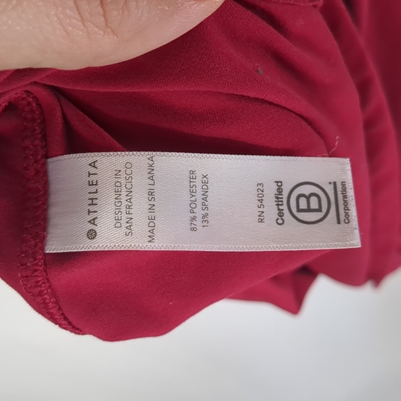 Athleta Women's Racer Back Tank Top Dark Pink Raspberry Size Large - Picture 7 of 10